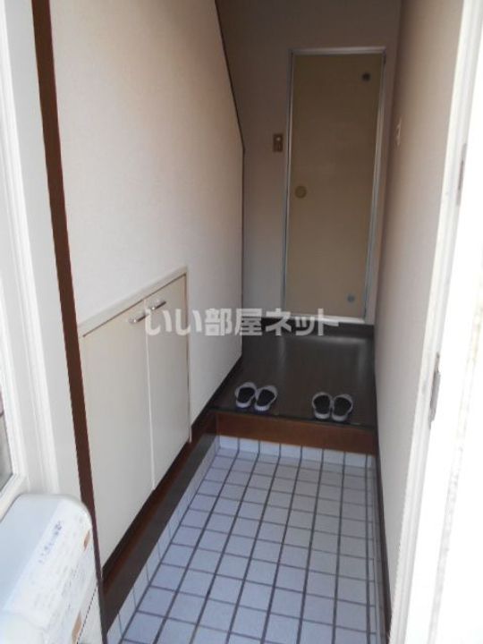 和歌山県和歌山市関戸5(一戸建)の賃貸物件の玄関