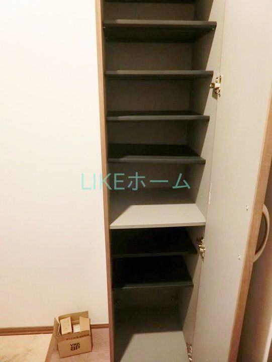 グレアス船橋の内装