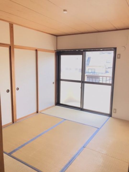 フロンティアの居間