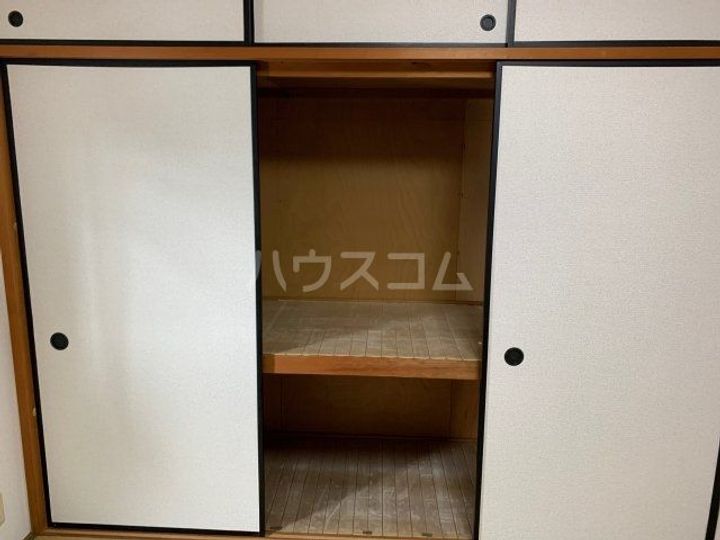 エステートIの内装