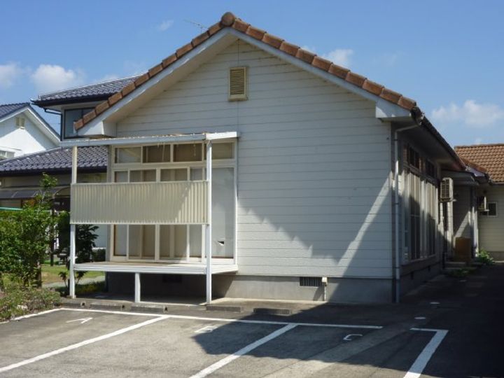 クラハウスの外観