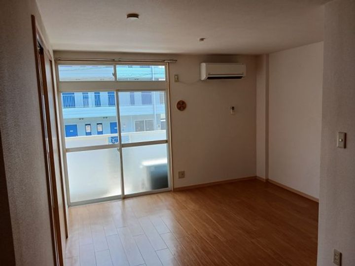 オーキッド潮見ヶ丘Bの内装