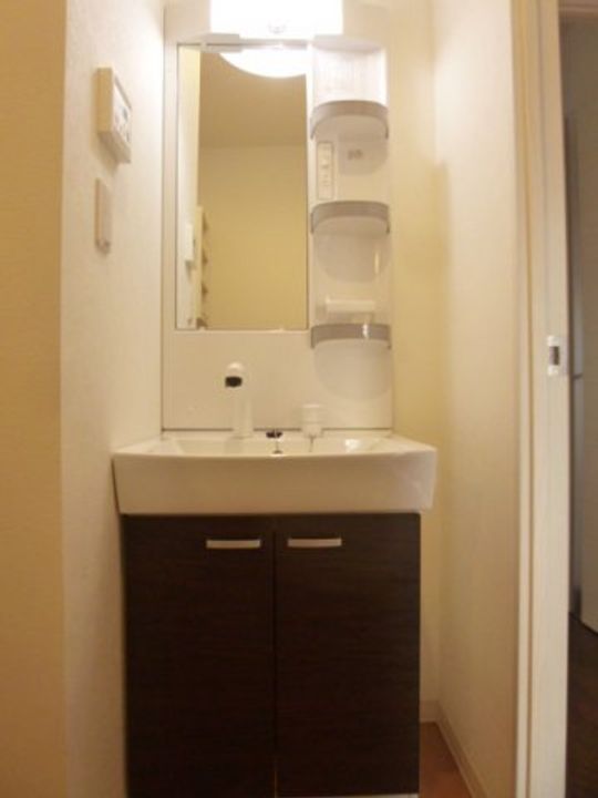 レイナス花絣の内装