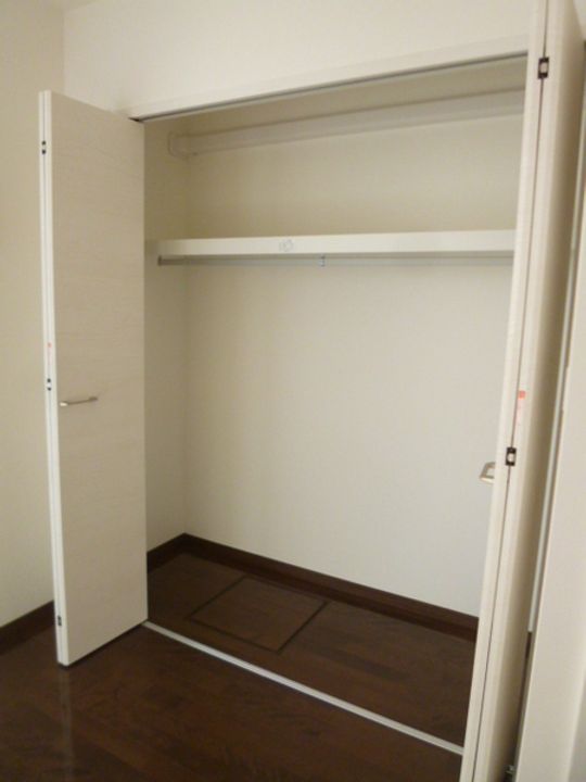 レイナス花絣の内装