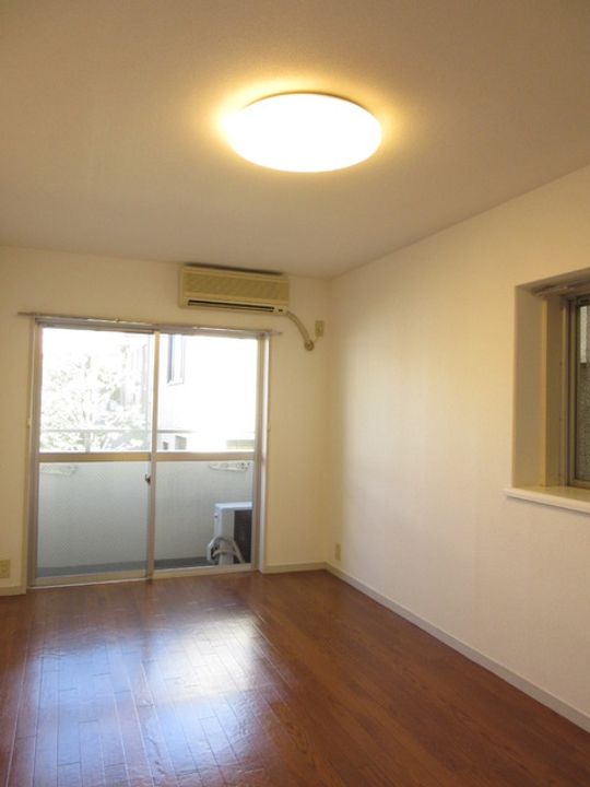 東京都中野区新井1(マンション)の賃貸物件の居間