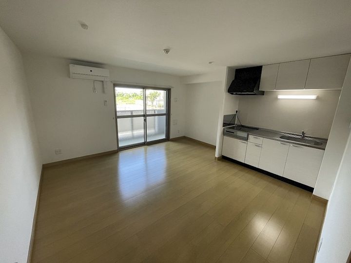 山梨県甲斐市岩森(マンション)の賃貸物件の居間