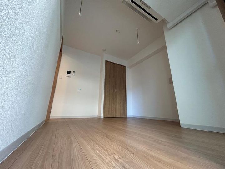 埼玉県さいたま市浦和区仲町1(マンション)の賃貸物件の居間