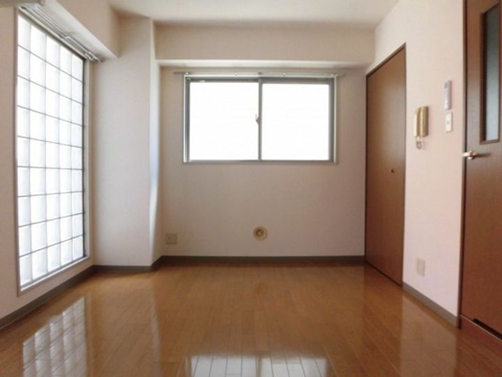 広島県広島市中区河原町(マンション)の賃貸物件の居間