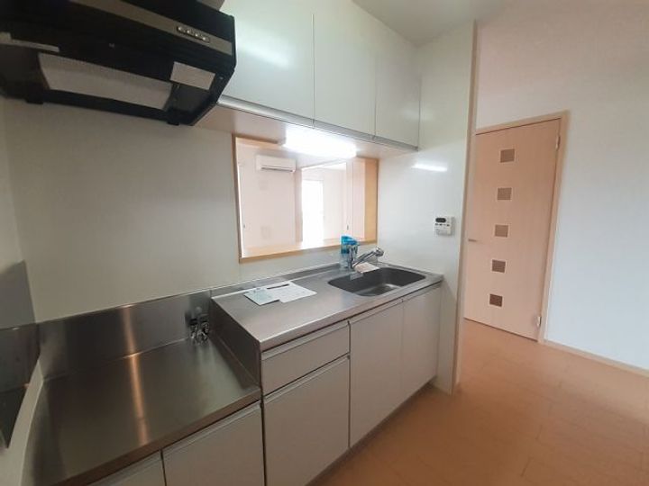 グラントゥールIIのキッチン