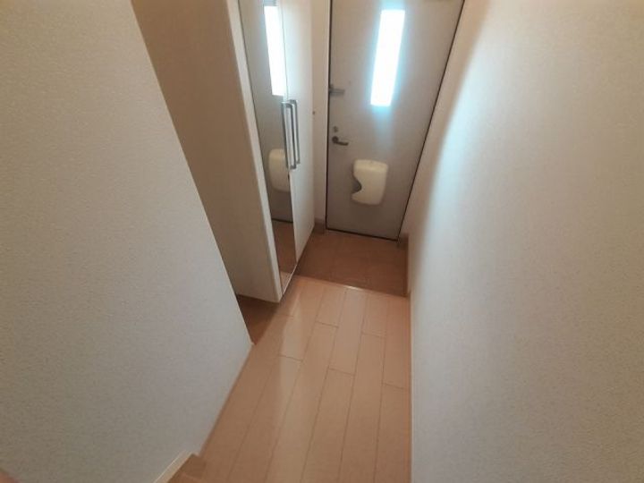 グラントゥールIIの玄関