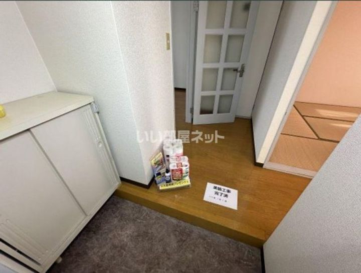 ベルサス坊城の玄関