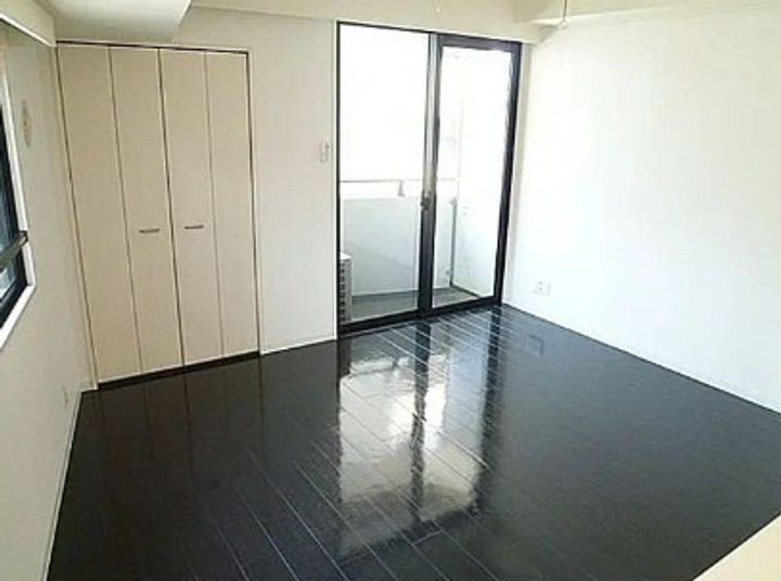 東京都千代田区神田司町2(マンション)の賃貸物件の居間