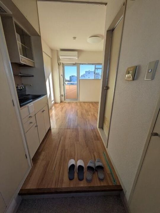 東村山ペガサスビル B館の玄関