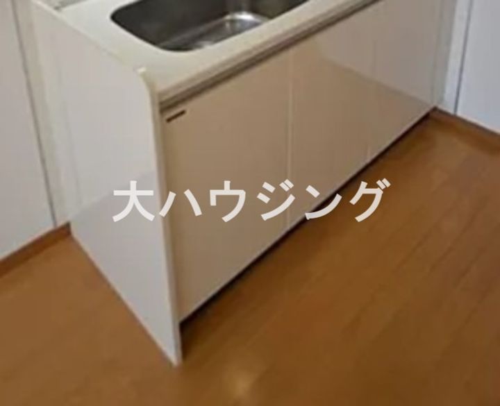 T’s garden六郷土手のキッチン
