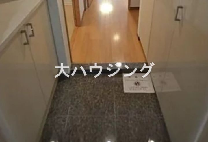 T’s garden六郷土手の玄関