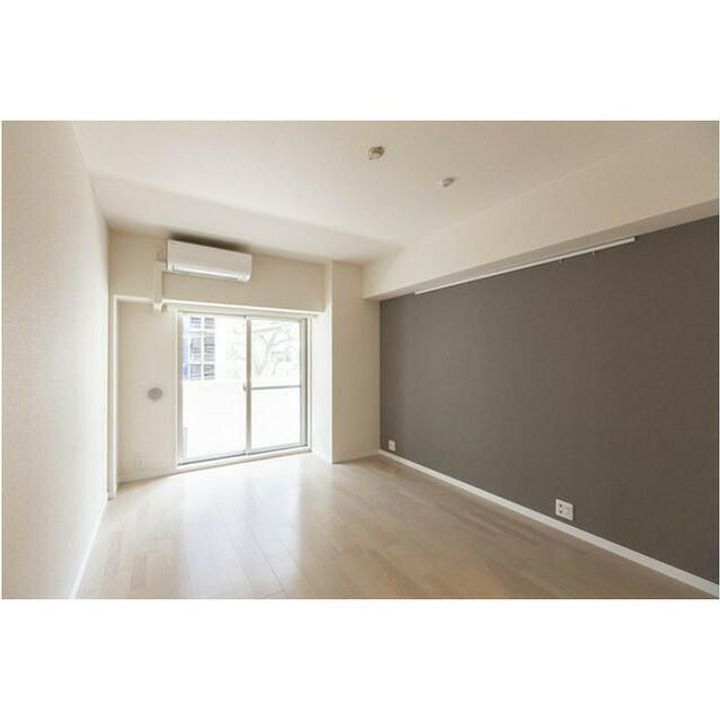 東京都港区芝1(マンション)の賃貸物件の居間