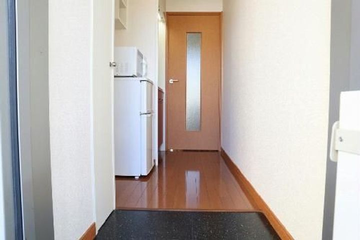 レオパレスグランディールの玄関