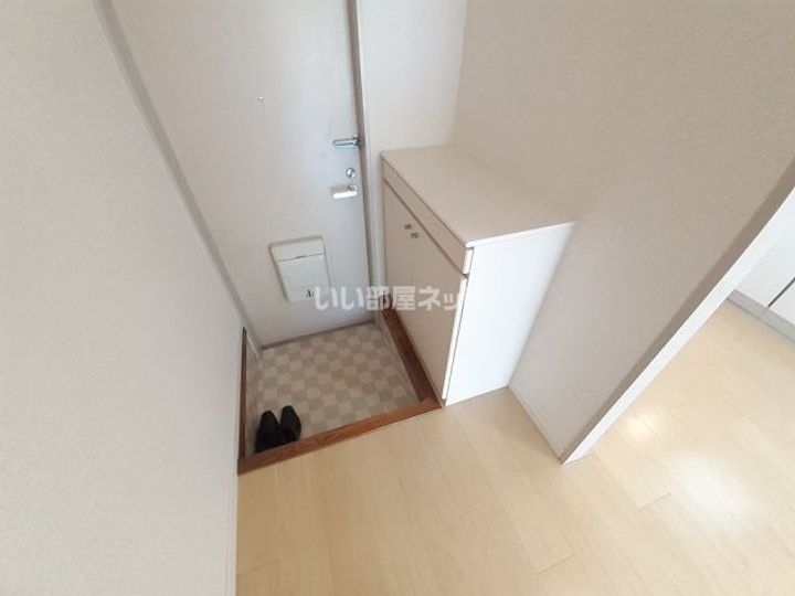 三重県名張市赤目町檀(アパート)の賃貸物件の玄関