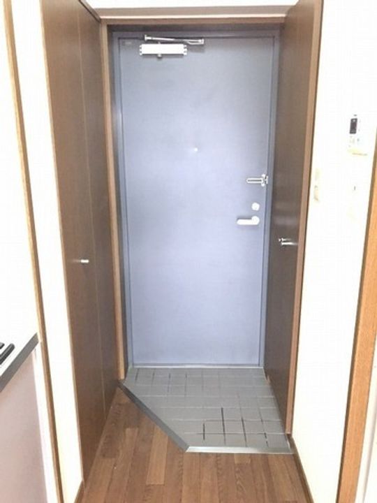 ウェルス別府の玄関