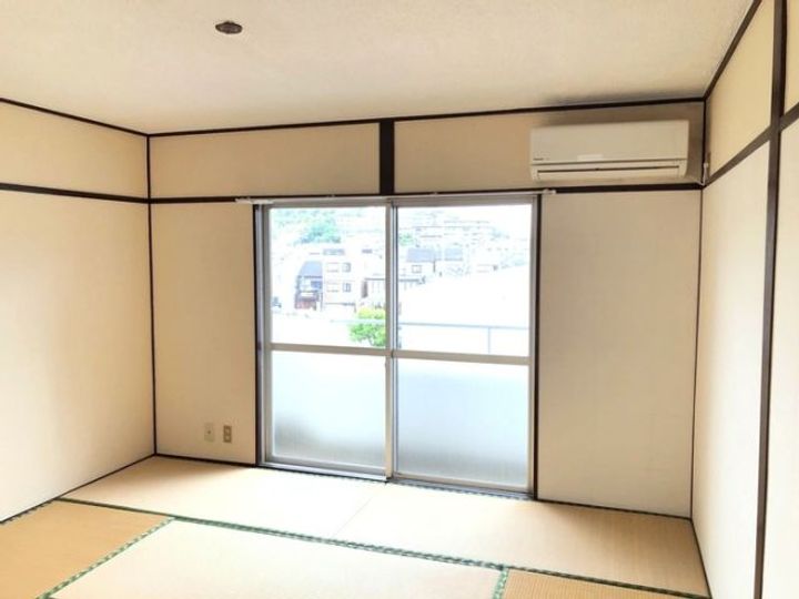 京都府京都市山科区小野西浦(マンション)の賃貸物件の居間