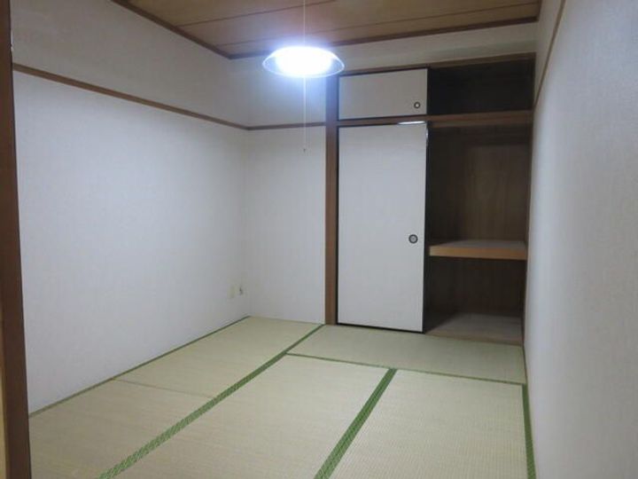 NE1コーポの内装