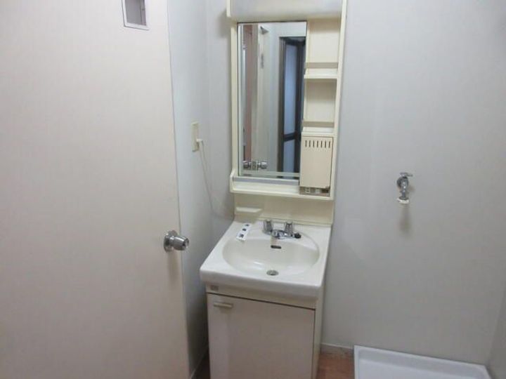 NE1コーポの内装