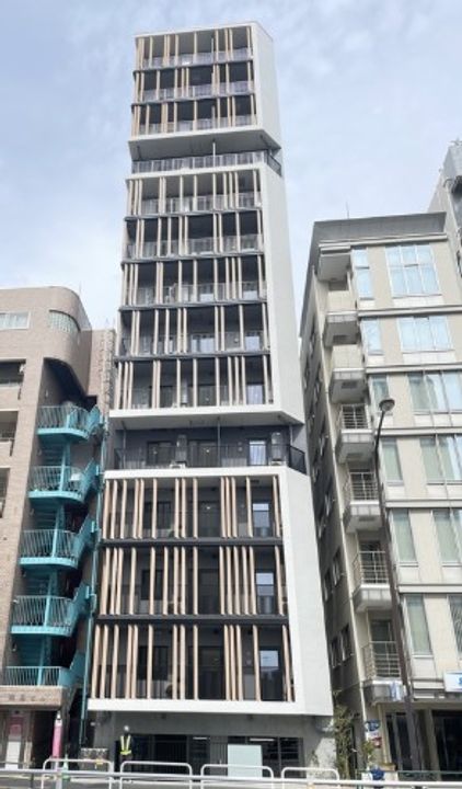 サンウッドフラッツ新宿四谷三丁目の外観