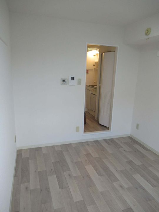 東京都世田谷区上祖師谷5(マンション)の賃貸物件の居間