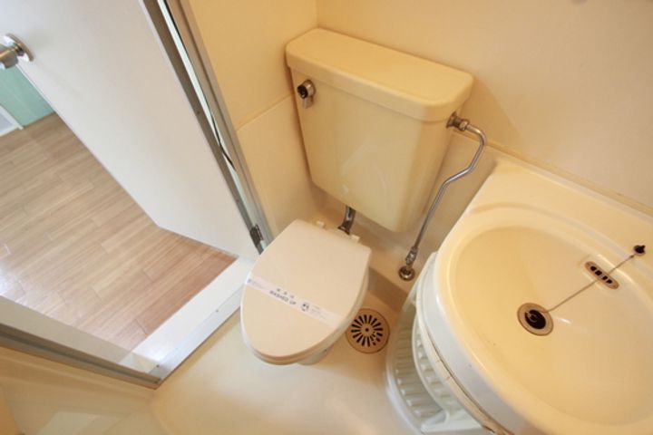 山鶴ビルの内装