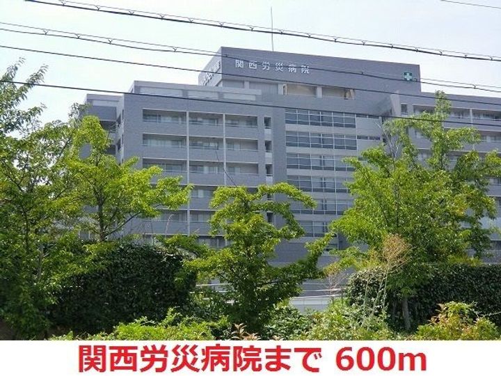 サウザンド・ワンの周辺