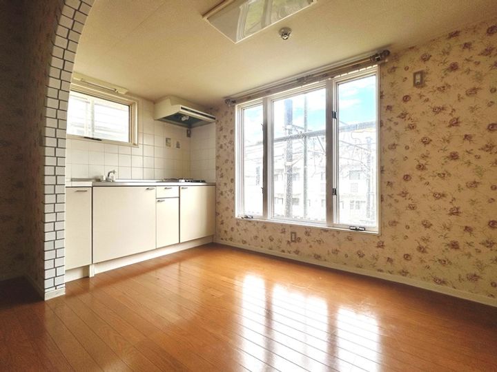 WING FURUYAの居間