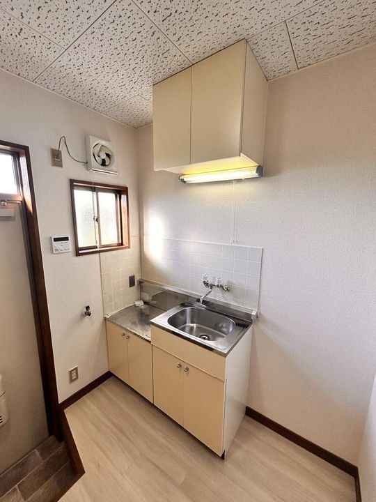 広島県東広島市西条町寺家(アパート)の賃貸物件のキッチン