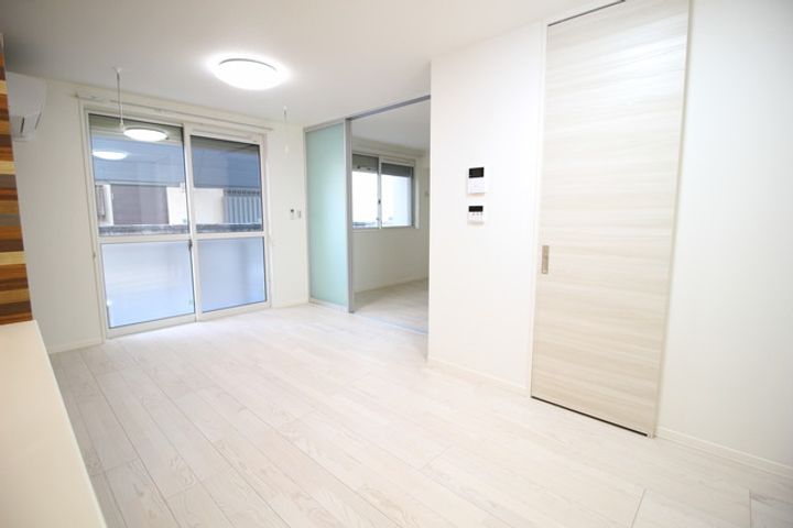 トップアイランドIIIの居間