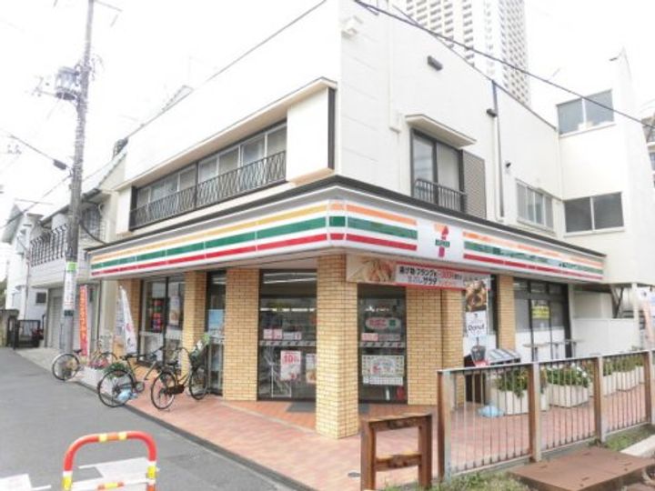 トップアイランドIIIの周辺