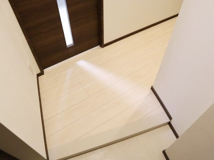 東京都台東区北上野1(マンション)の賃貸物件の玄関