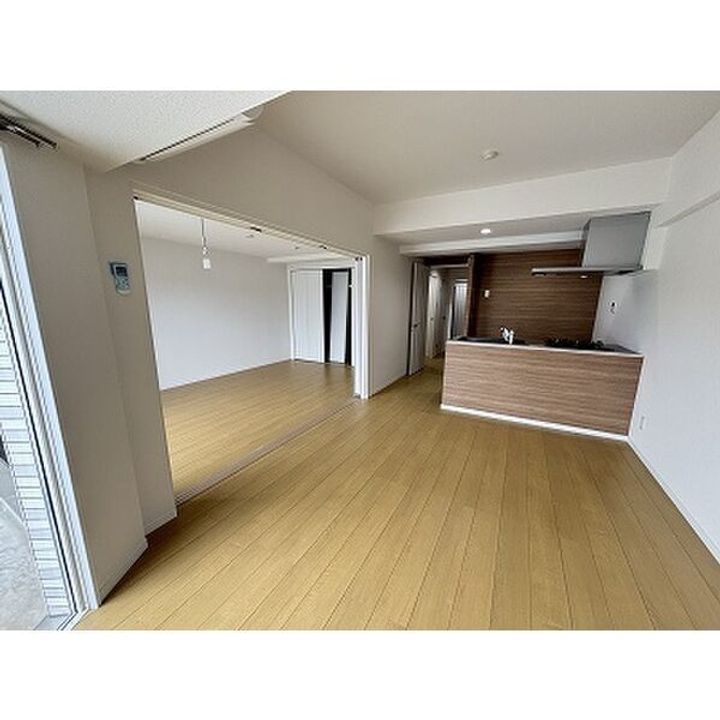 栃木県宇都宮市元今泉2(マンション)の賃貸物件の居間