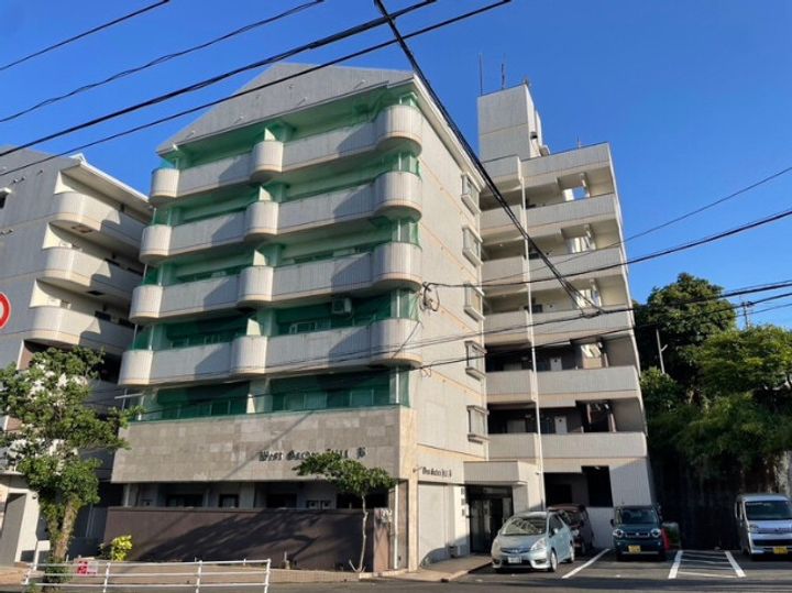 ウエストガーデンヒル B棟の外観