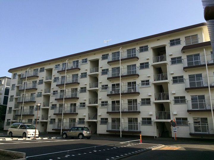 テレパレス辻堂西海岸A棟の外観