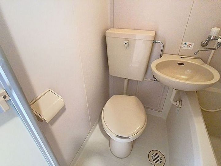 リブロ能美の内装