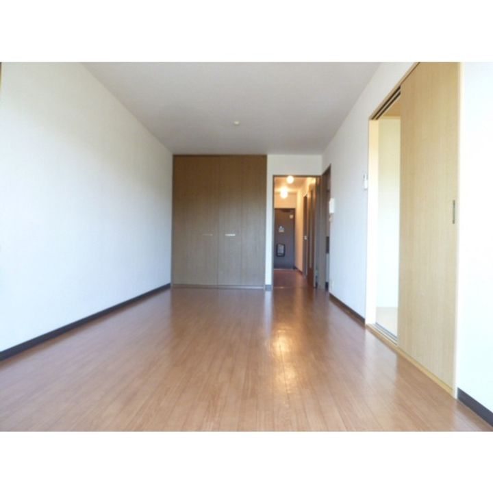 KM2マンションの居間