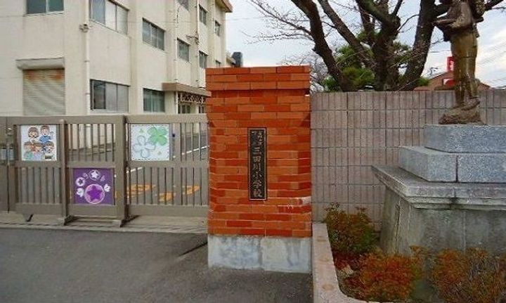 プラシードIの周辺