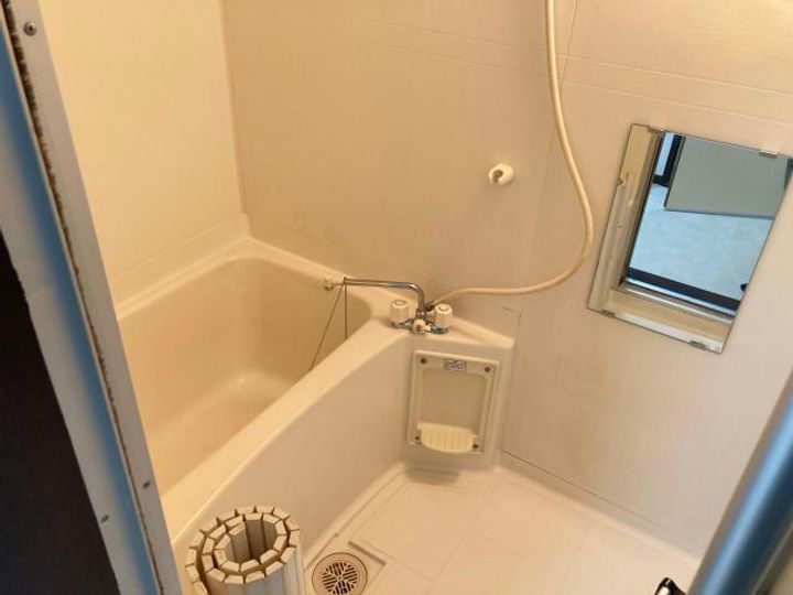 山口県岩国市錦見8(アパート)の賃貸物件の風呂
