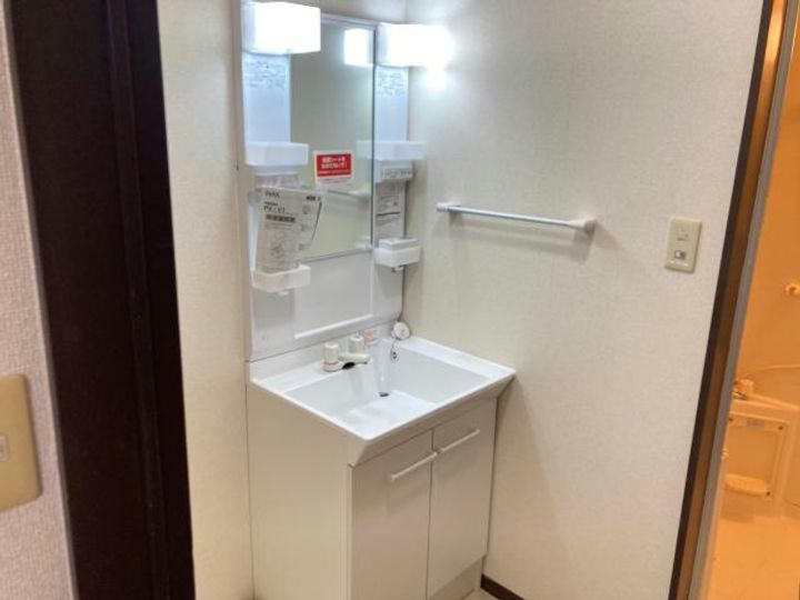 山口県岩国市錦見8(アパート)の賃貸物件の内装