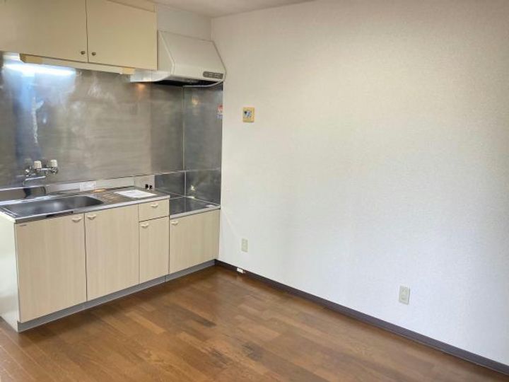 山口県岩国市錦見8(アパート)の賃貸物件の内装