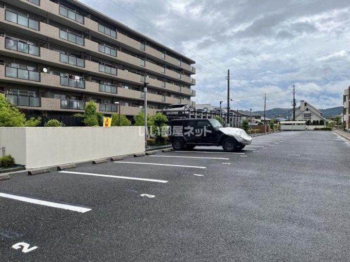 大阪府枚方市東香里1(マンション)の賃貸物件の地図
