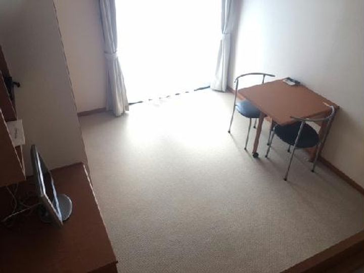 レオパレスエルハーベンの居間