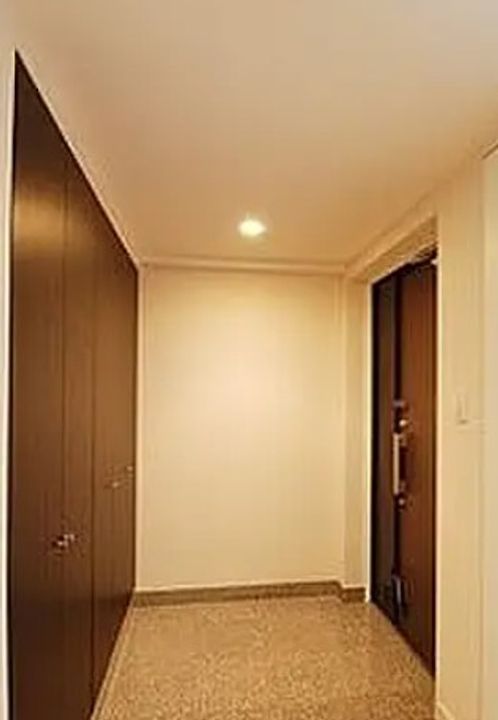 東京都世田谷区深沢2(マンション)の賃貸物件の玄関