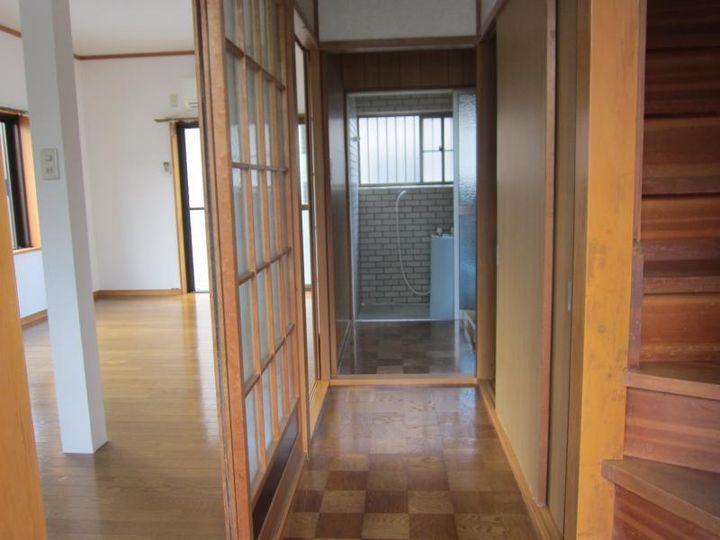 静岡県御殿場市中畑(一戸建)の賃貸物件の玄関