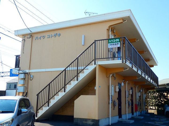 ハイツコトザキの外観