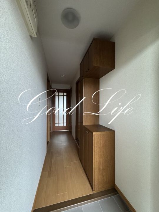 兵庫県西脇市野村町(マンション)の賃貸物件の玄関